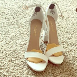 Brand New White block heel sandals, no foot pads